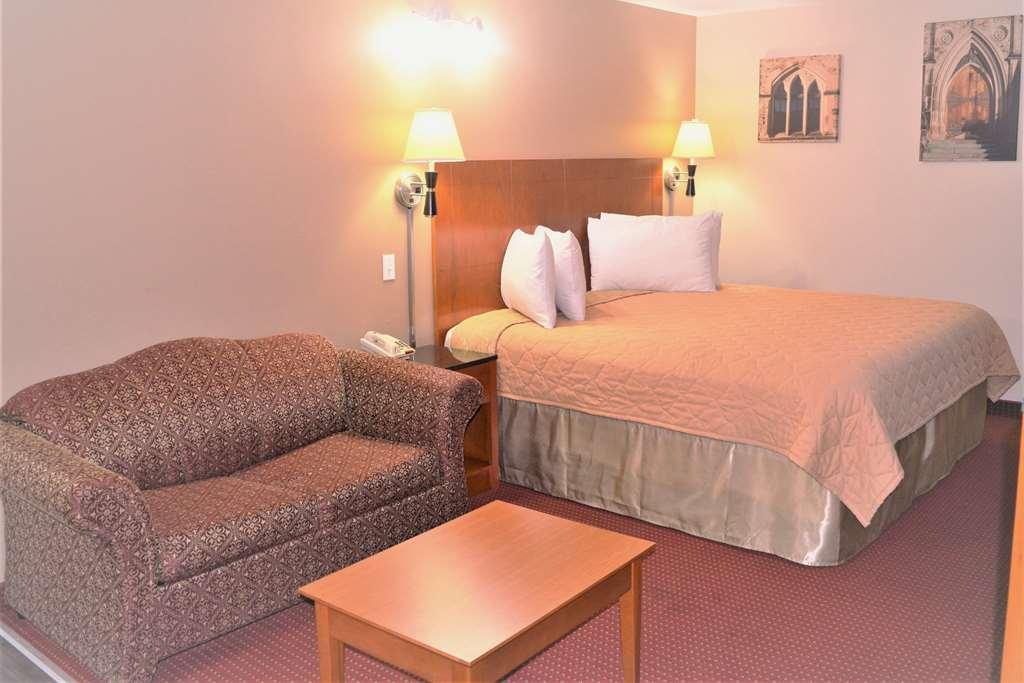 Knights Inn Arnprior Zimmer foto